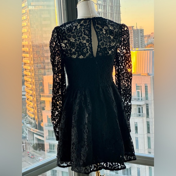 🆕 SELF-PORTRAIT 🧿 BNWOT Black Lace Tie-Neck Minidress, Sz US 6 / UK 10 - Picture 7 of 15